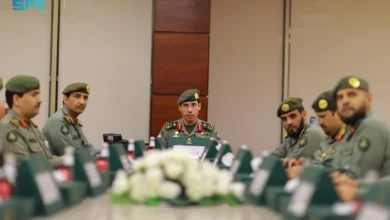 مدير عام الجوازات يقود اجتماعًا استراتيجيًا لقيادات القطاع لمناقشة خطة العمرة خلال شهر رمضان
