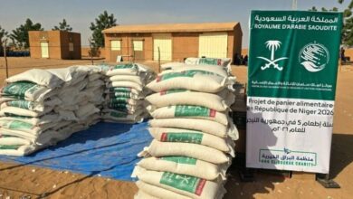 مركز الملك سلمان للإغاثة يوزع 728 سلة غذائية في النيجر ضمن مبادرة إطعام 5