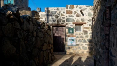 مشروع الأمير محمد بن سلمان: تطوير مسجد صدر إيد بالنماص باستخدام الطين والحجر