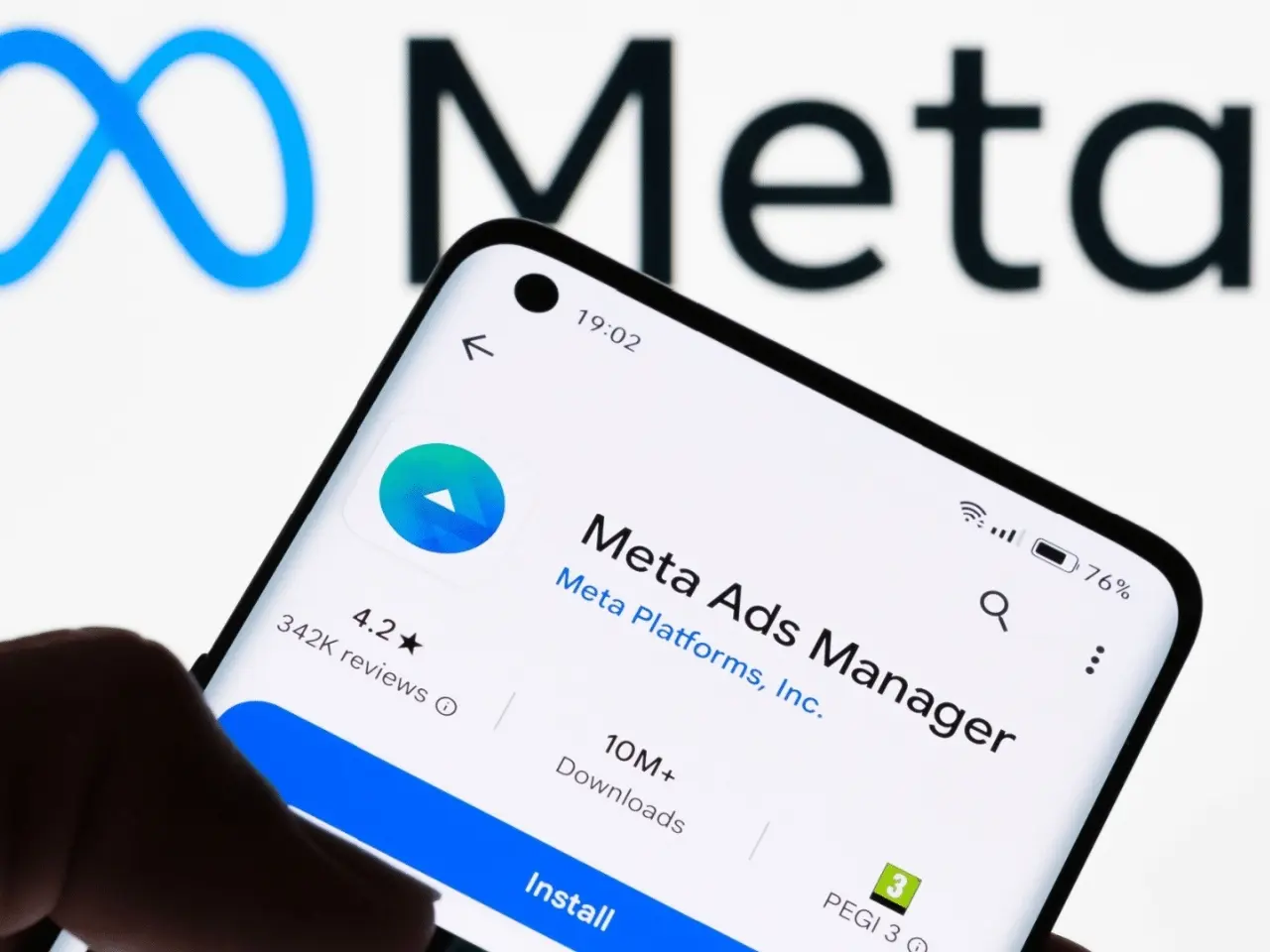 ميتا تستهدف المعلنين في البرازيل والصين بسبب إعلانات "الاحتيال المرتبط بالنجوم"