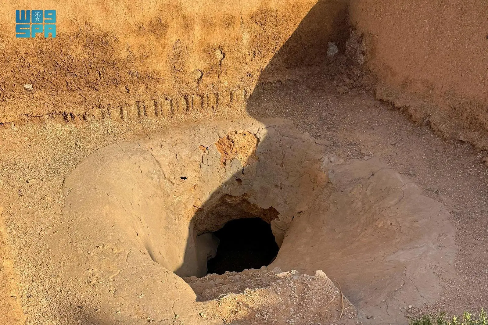 نقش قرناس ونفق الرس التاريخي بالقصيم: توثيق لمراحل هامة من تاريخ الدولة السعودية