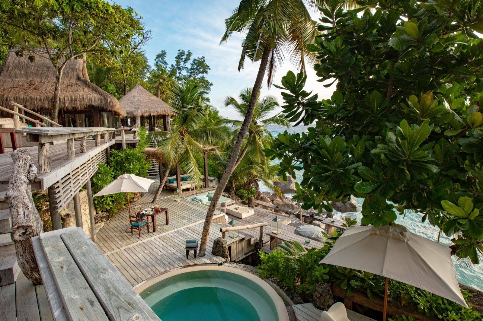 نورث آيلاند في سيشل: تجربة فاخرة محاطة بجمال الطبيعة في قلب المحميات البيئية