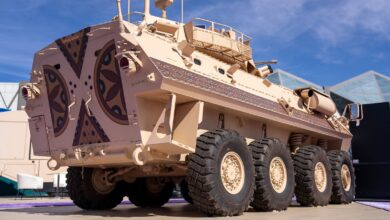 "وِرث" تُضفي طابع الهوية النجدية على مركبة الحرس الوطني خلال معرض الدفاع العالمي