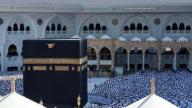 15 رمضان: سكينة الطائفين حول الكعبة المشرفة في طواف مستمر