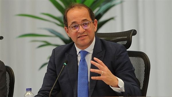 وزير المالية يؤكد دعم مخصصات الموازنة للمصدرين والمشروعات المتوسطة