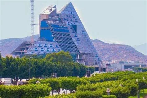 أمانة الطائف تحذر السكان من مخاطر الأمطار وتستعد لمواجهة تداعياتها