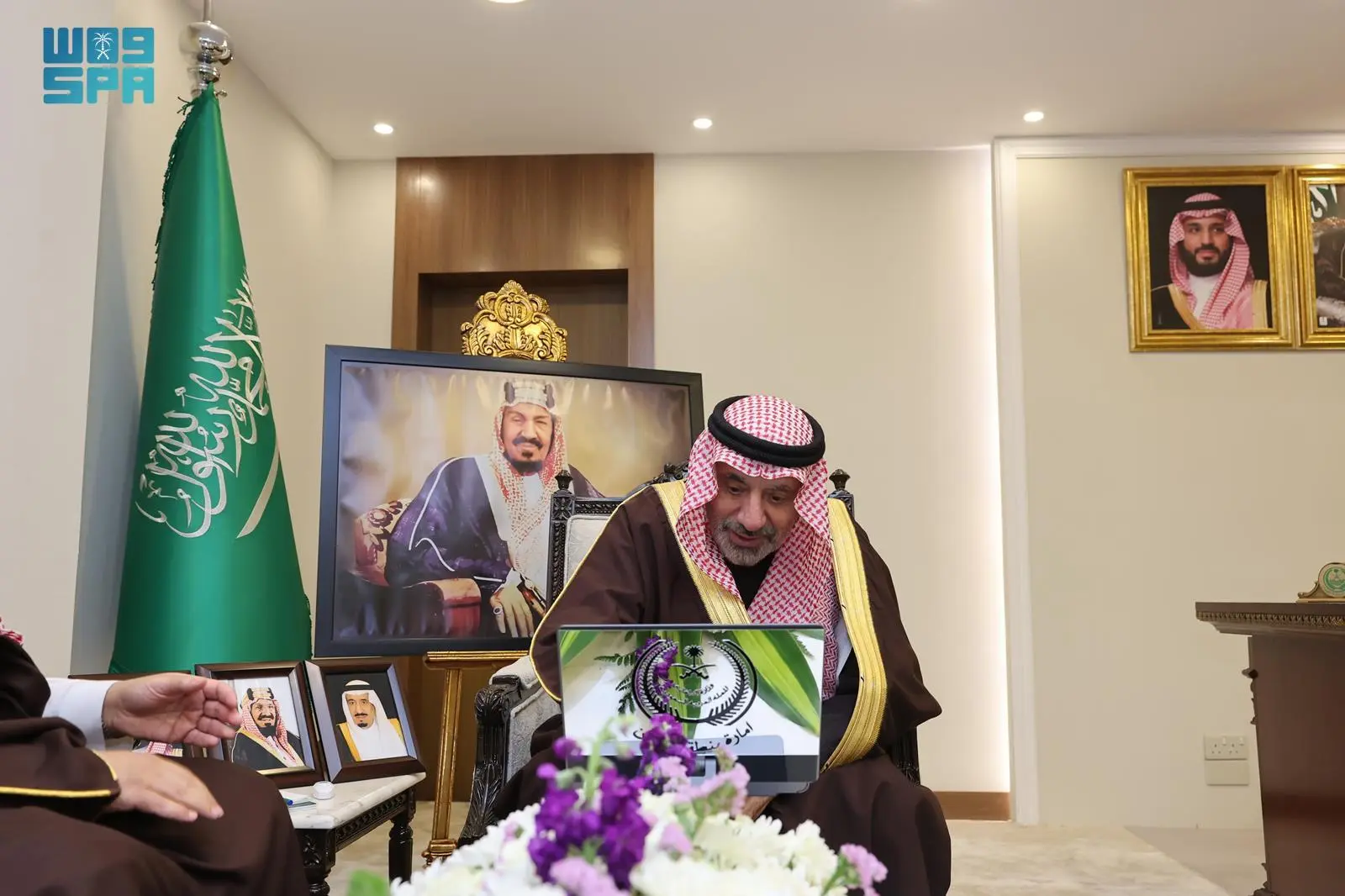 أمير منطقة نجران يُطلق مبادرة 'صحتك في كل خطوة' لتعزيز الوعي الصحي