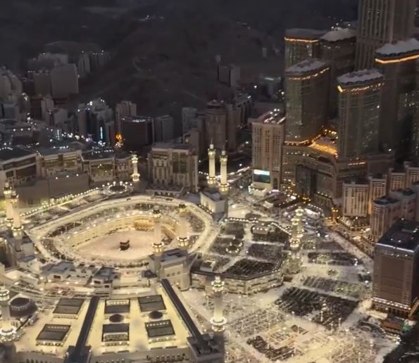 استكشاف جوي حصري: طيران الأمن يحلق فوق المسجد الحرام