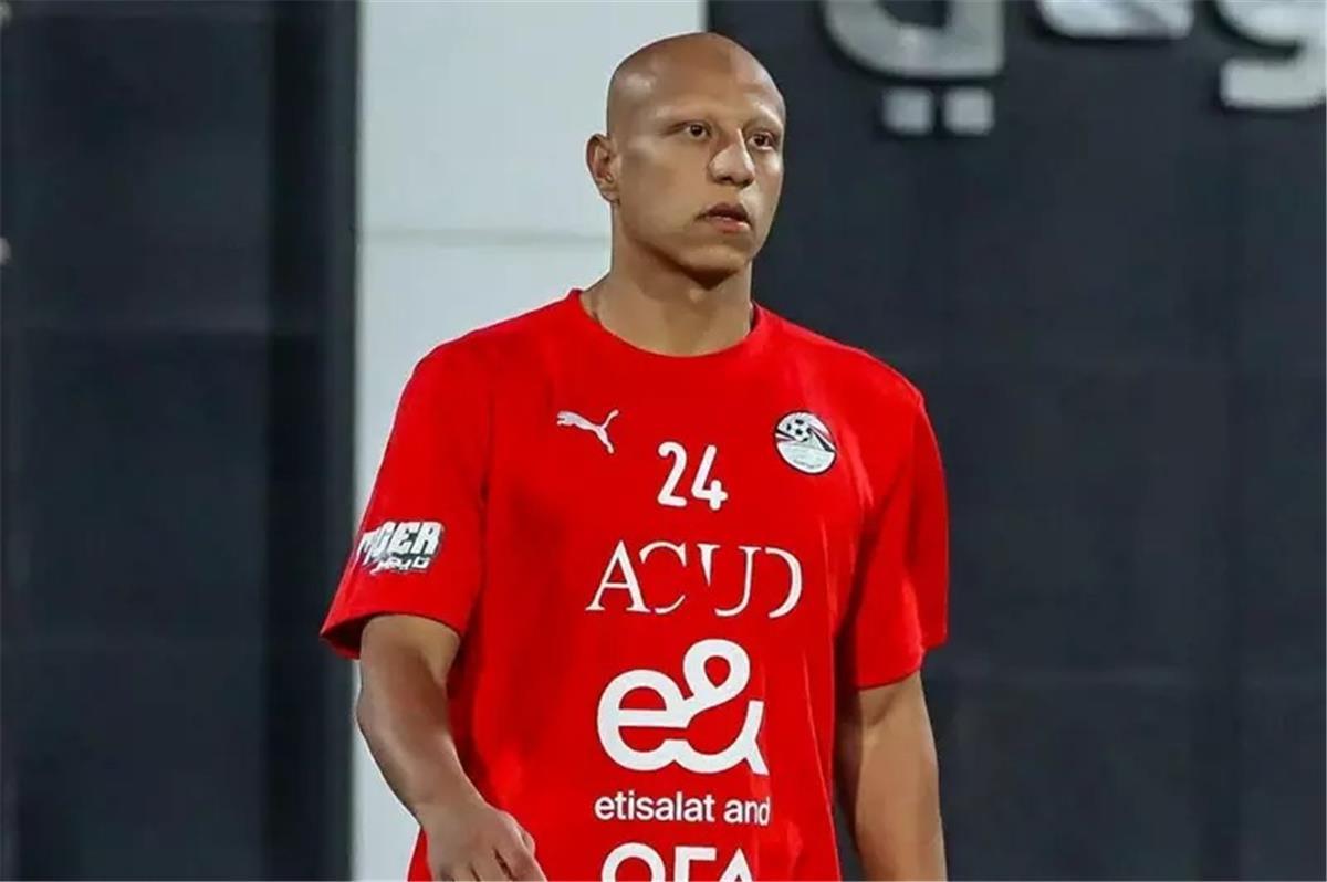 الأهلي يكشف عن موقف عمرو الجزار من مواجهة المقاولون العرب