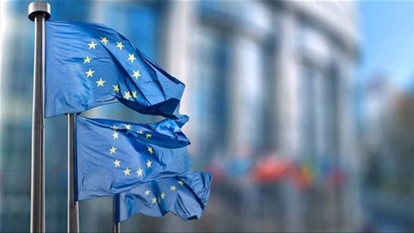 الاتحاد الأوروبي يعتزم وضع حد أقصى لأسعار الغاز وتخفيف قواعد الدعم لمواجهة أزمة الطاقة