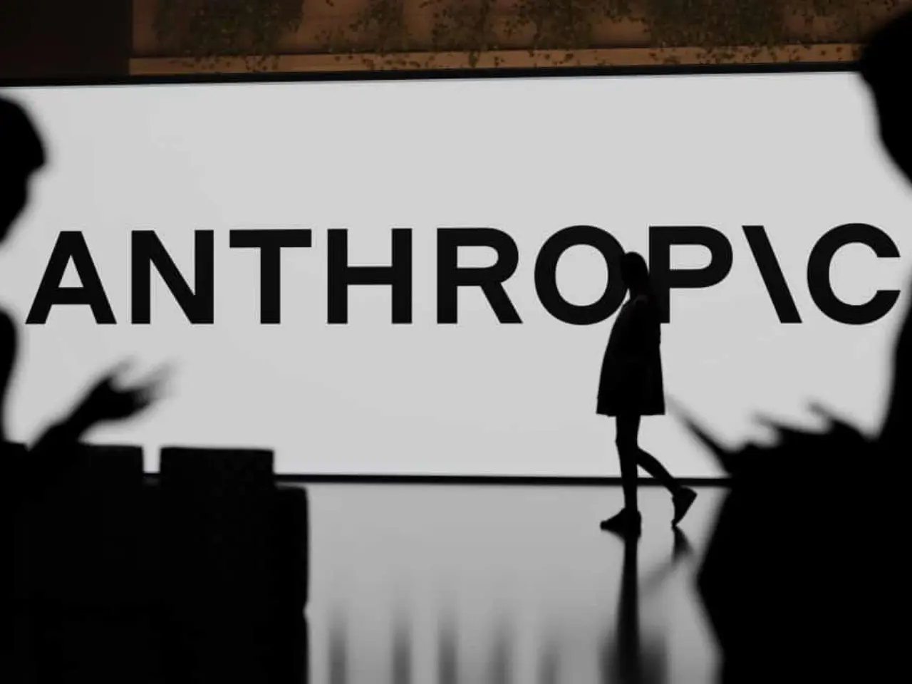 الجيش الأمريكي يعتمد على تقنية Claude في عملياته ضد إيران