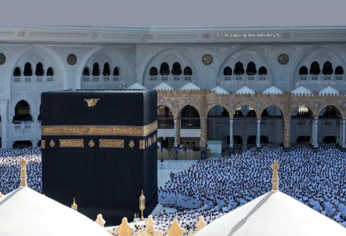 المعتمرون يستفيدون من أجواء السكينة والراحة بفضل الخدمات المتميزة