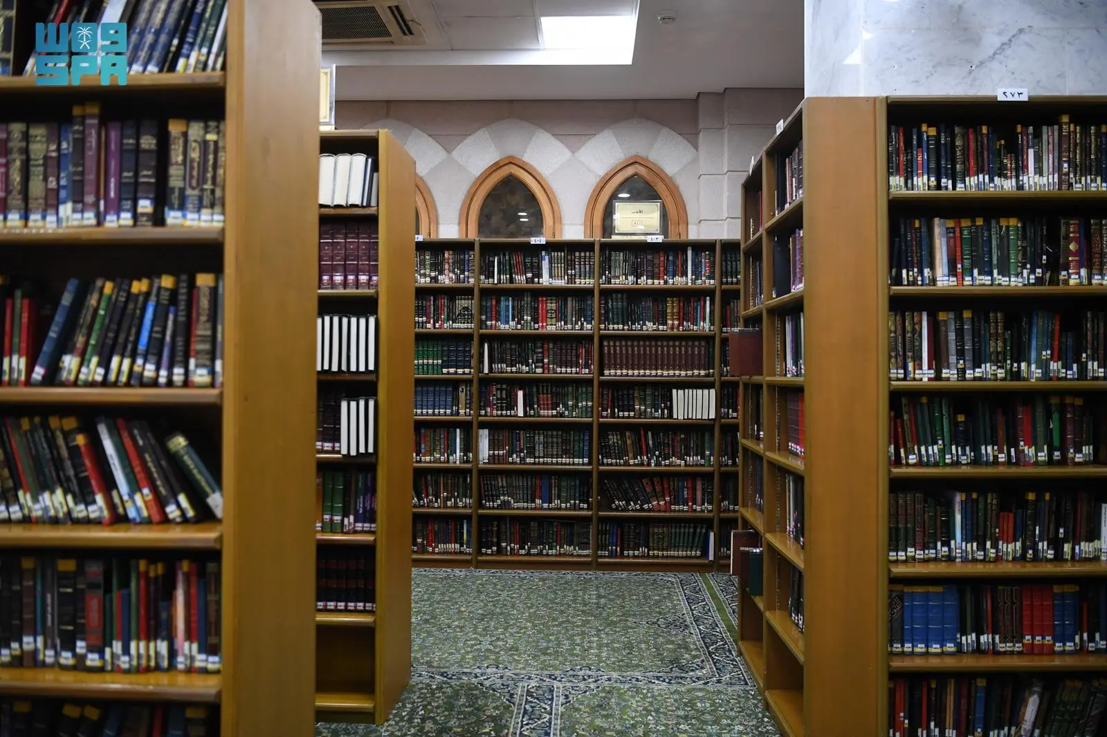 المكتبة النبوية: مركز علمي رائد يساند الباحثين وطلاب العلم