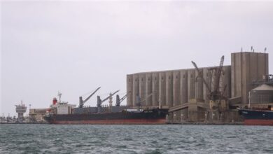 انتظام حركة الملاحة بميناء دمياط رغم سوء الأحوال الجوية