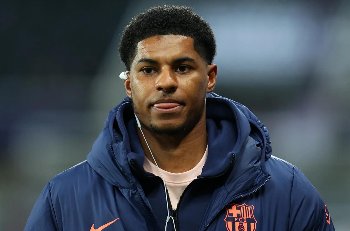 برشلونة يتخذ قراراً غير متوقع بشأن ماركوس راشفورد