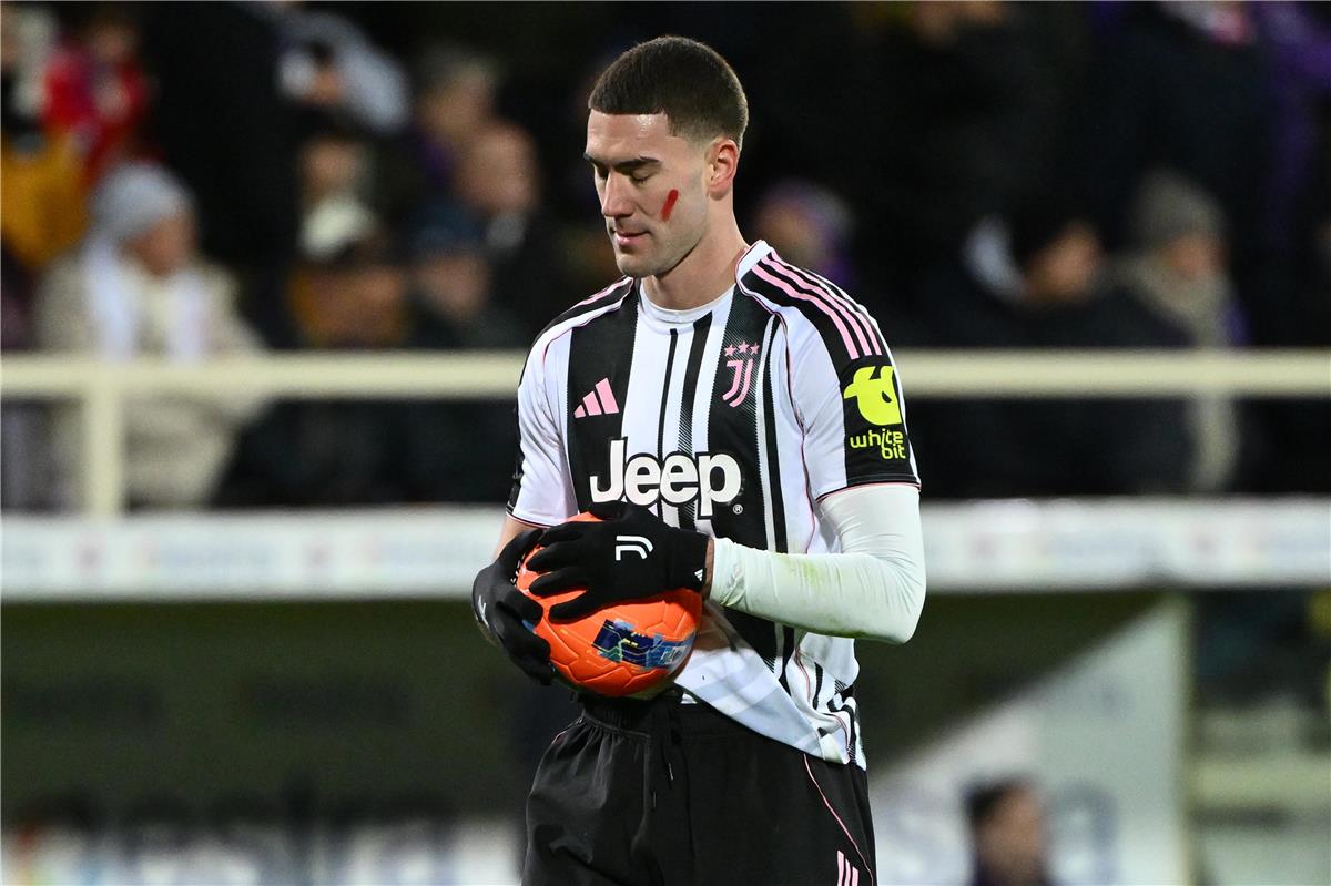 برشلونة يضع عينه على صفقة جديدة من يوفنتوس بجانب فلاهوفيتش