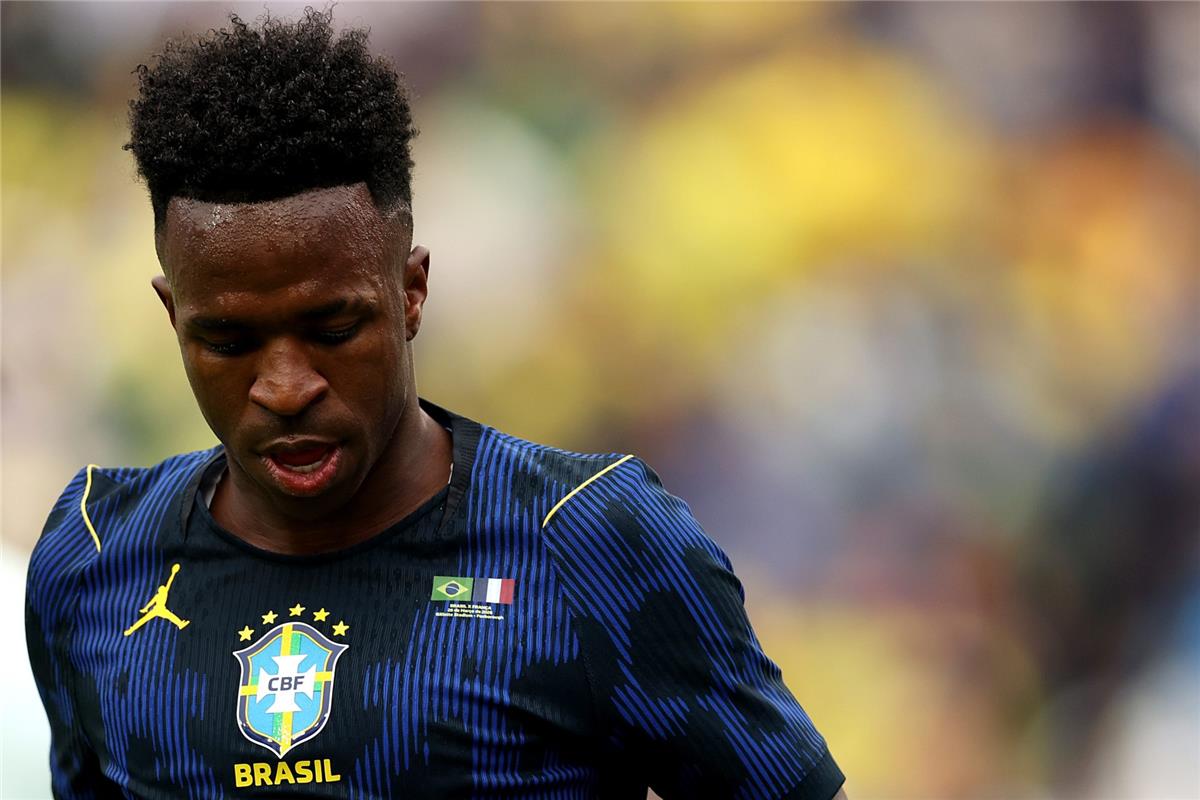 تحليل دقيق لإصابة فينيسيوس خلال مواجهة البرازيل وفرنسا