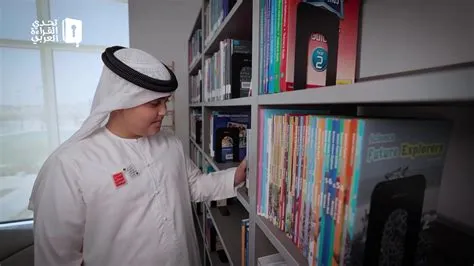 تلميذ في جدة يحقق إنجازًا فريدًا بقراءة ألفي كتاب في تحدي القراءة