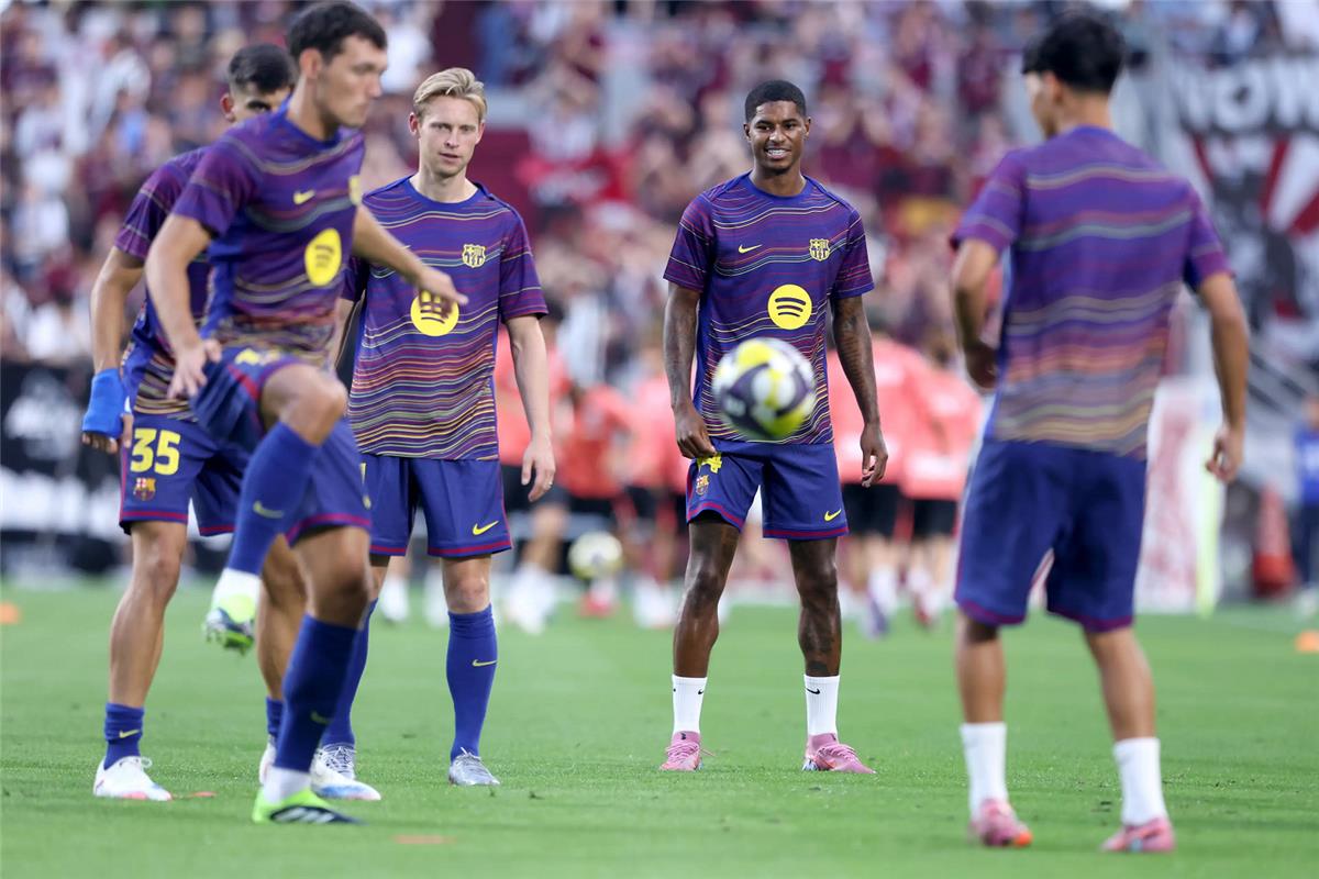 توقعات تشكيلة برشلونة لمواجهة أتلتيك بلباو في الدوري الإسباني اليوم