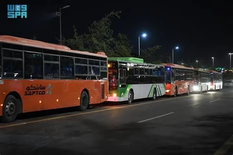 حافلات المدينة تنقل 3.6 مليون راكب إلى المسجد النبوي في رمضان