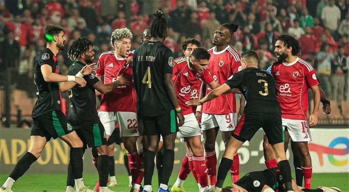 خاص: الأهلي يتخذ خطوات أولى بعد قرار الكاف بشأن جماهيره