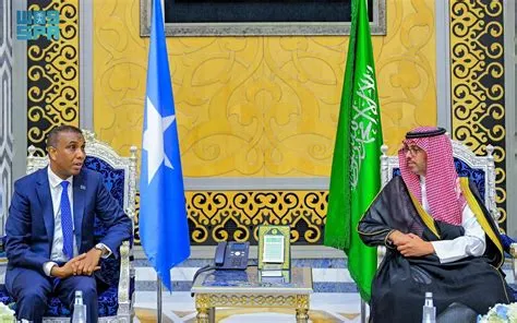 رئيس الوزراء الصومالي يغادر مطار الملك عبدالعزيز في جدة