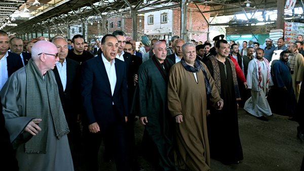 رئيس الوزراء يعلق على ارتفاع أسعار الطماطم ويؤكد: الكيلو يسجل 15 جنيهًا بسوق العبور