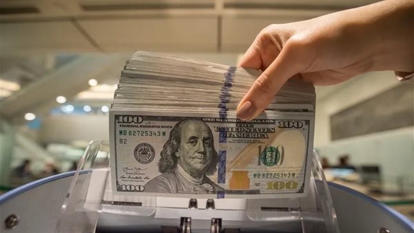 سعر الدولار مقابل الجنيه اليوم بالتزامن مع عطلة البنوك