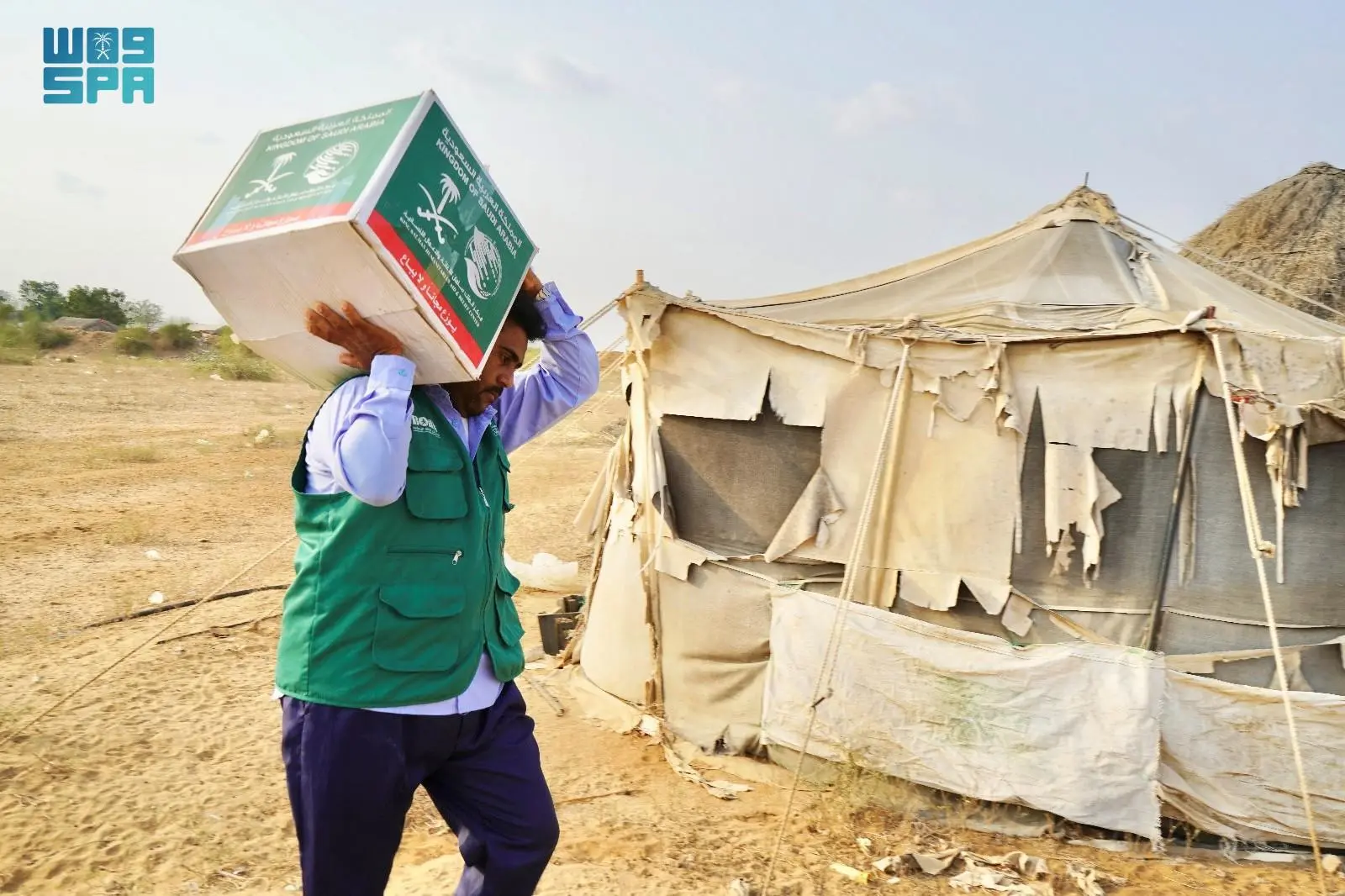 سلمان للإغاثة يوزع 500 سلة غذائية في ولاية النيل الأبيض بالسودان