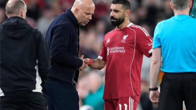 سلوت يكشف الوضع الصحي لمحمد صلاح قبل مواجهة برايتون وانطلاق معسكر منتخب مصر