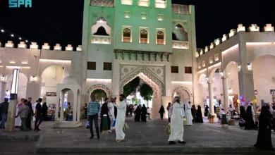 سوق القيصرية: ملتقى ثقافي فريد يجمع السعوديين والخليجيين في ليالٍ ساحرة