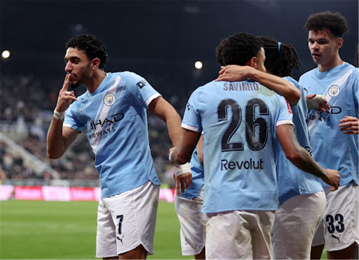 عمر مرموش بعد تسجيله لهدفيه أمام نيوكاسل: أتأمل في سر التألق