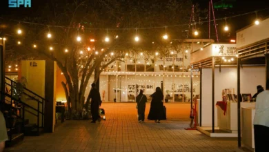 فوانيس معرض طويق للنحت تضيء ليالي رمضان في الرياض