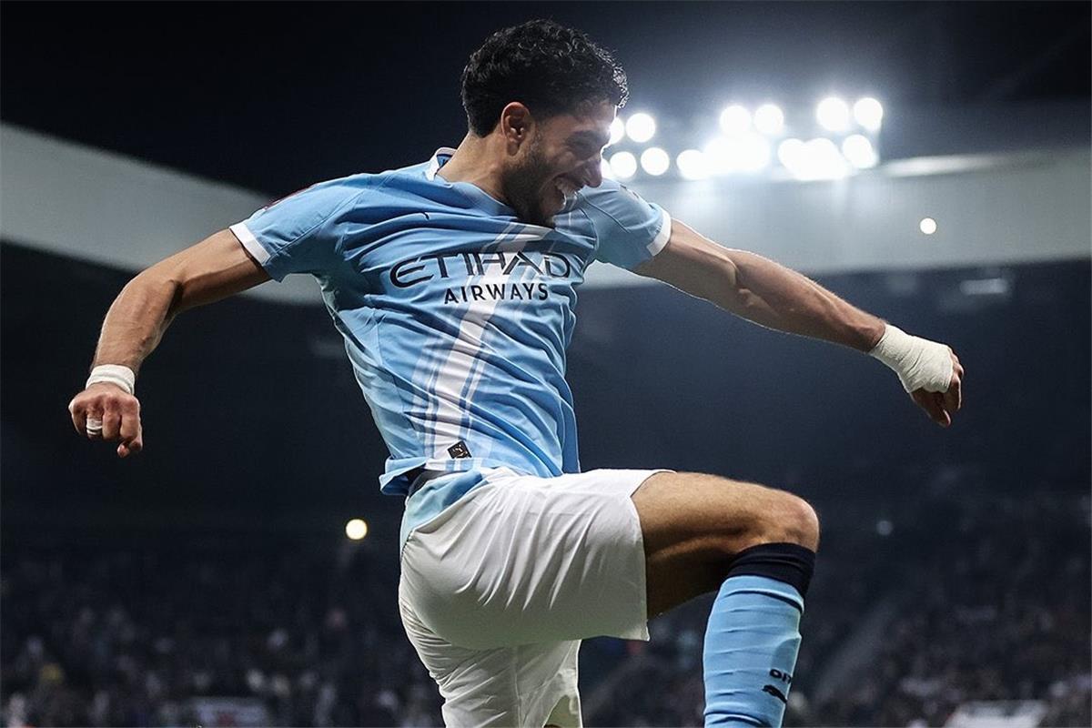 كاسكارينو: مرموش يتصدر قائمة أفضل لاعبي البريميرليج، والشكوك تحوم حول مشاركته أمام ريال مدريد