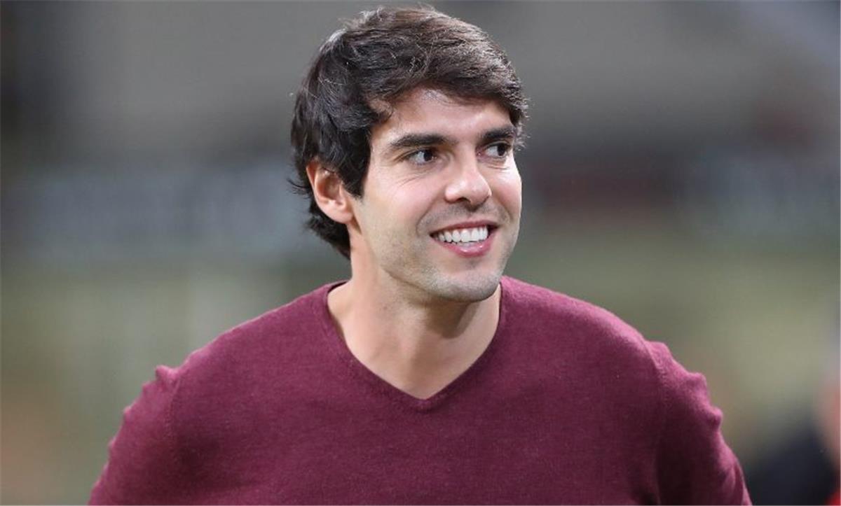 كاكا يكشف فرص البرازيل في إحراز كأس العالم 2026 تحت قيادة أنشيلوتي