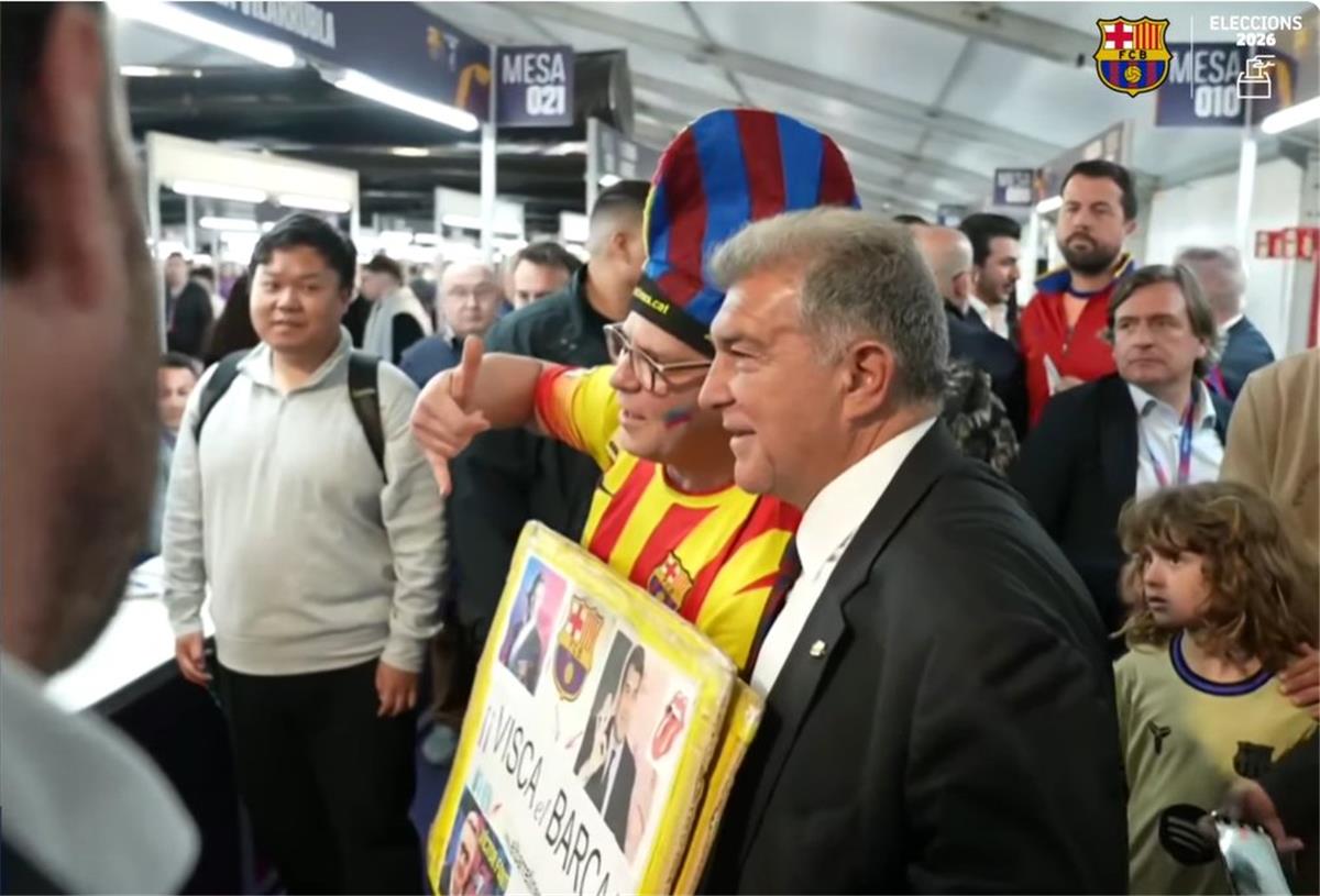 لابورتا يناقش انتخابات برشلونة: لحظة تاريخية ودور فليك واللاعبين في عملية التصويت