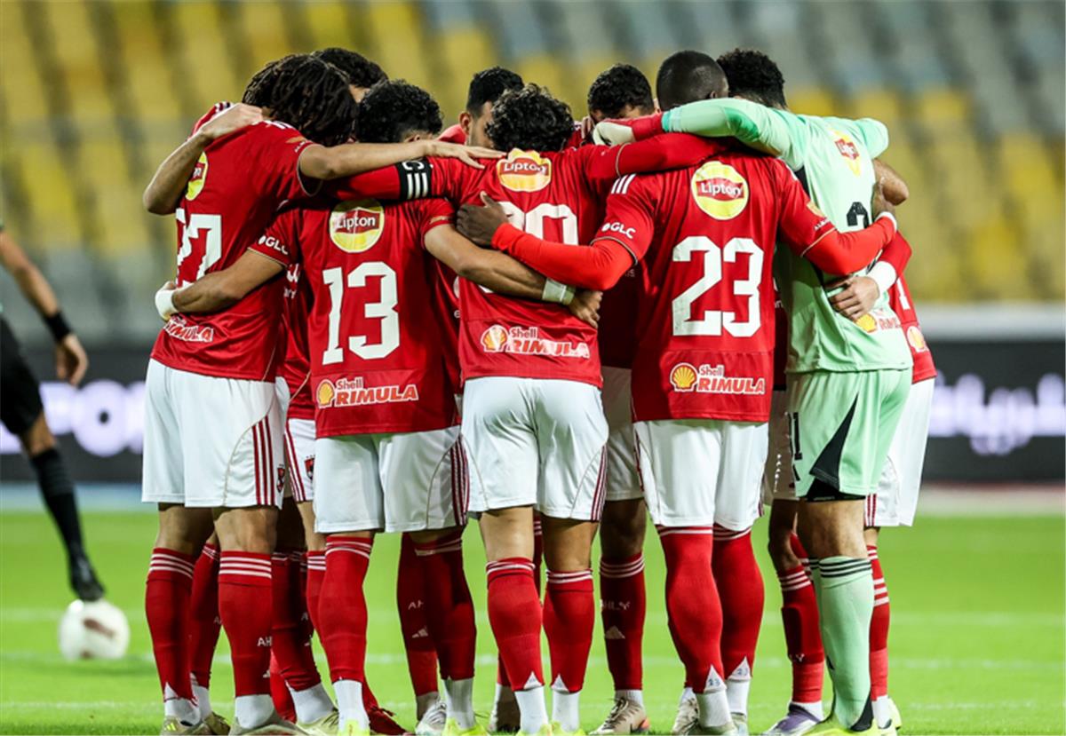 لاعب الأهلي يكشف عن إصابته بتمزق في الرباط الصليبي