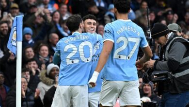 لاعب مانشستر سيتي يثير الغموض حول مفاوضات تجديد عقده