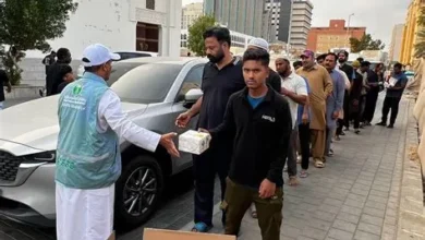 مبادرة تطوعية لتفطير الصائمين في مكة المكرمة احتفالاً بيوم العلم السعودي