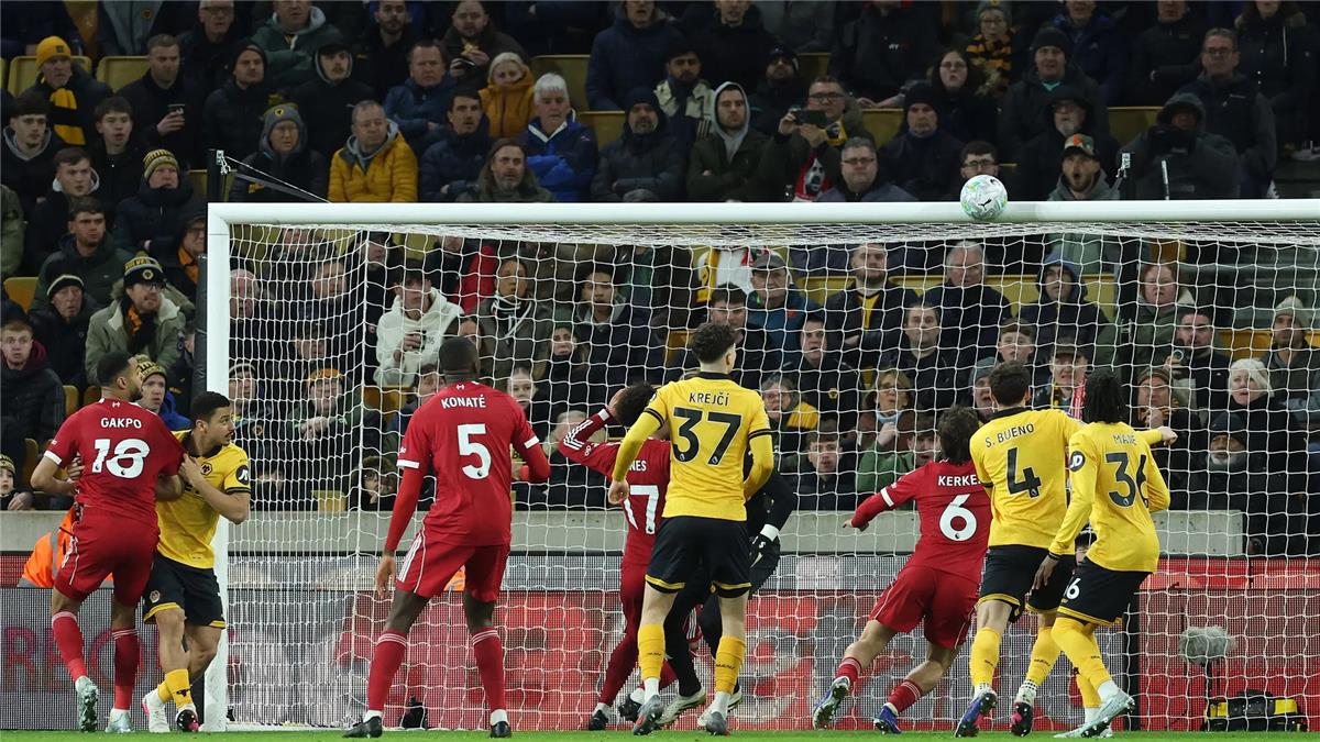 مباريات ليفربول المتبقية في الدوري الإنجليزي عقب الخسارة أمام ولفرهامبتون: تحديات جديدة تنتظر الريدز