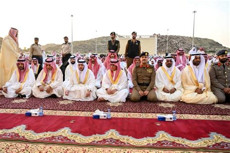 محافظ الطائف يبحث مع المسؤولين استعدادات صلاة العيد في الجوامع