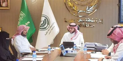 محافظ الطائف يبرز خطط الأمانة ومشروعاتها استعداداً لعيد الفطر