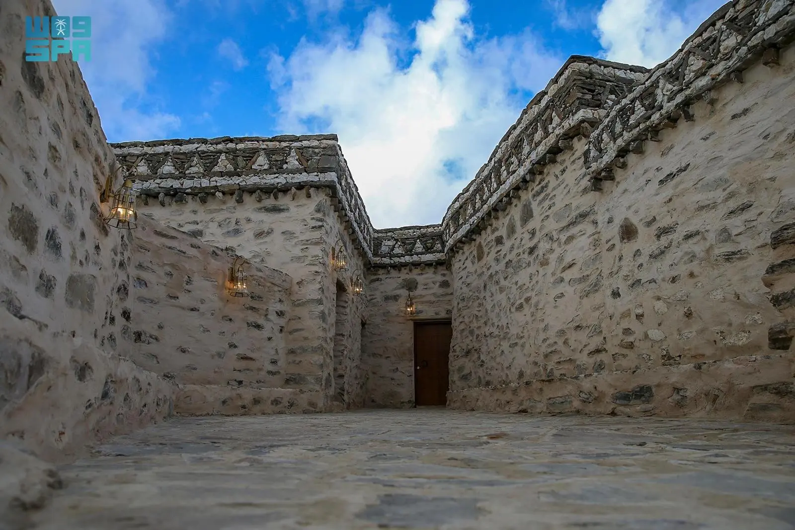 مشروع محمد بن سلمان: تجديد مسجد جرير البجلي وحفاظ على إرث يمتد لأكثر من 1400 عام