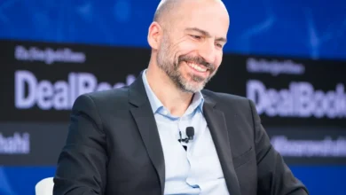 موظفو أوبر يبتكرون نموذج ذكاء اصطناعي لمحاكاة الرئيس التنفيذي خلال الاجتماعات.