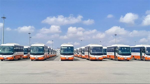 ميناء شرق بورسعيد يشحن 100 حافلة محلية الصنع على متن السفينة SUNSHINE ACE