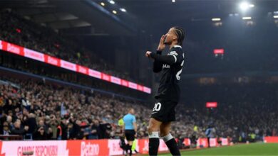 هاتريك جواو بيدرو يقود تشيلسي لتحقيق انتصار رباعي مذهل أمام أستون فيلا في الدوري الإنجليزي