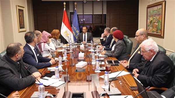 وزير الاتصالات يبحث مع شركة SAP العالمية سبل تعزيز الاستثمارات والتوسع في مجال التعهيد