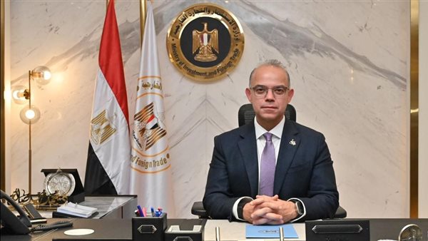 وزير الاستثمار يقرر إلغاء التصديق على عقود التأجير التمويلي لمشروعات المناطق الحرة