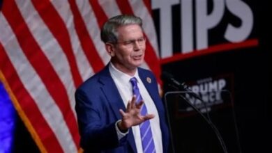 وزير الخزانة الأمريكي يؤكد احتمال مرافقة البحرية الأمريكية للسفن في مضيق هرمز ضمن تحالف دولي