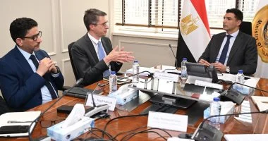 وزير الصناعة يناقش مع البنك الدولي و«التمويل الدولية» سبل دعم المشروعات الاقتصادية